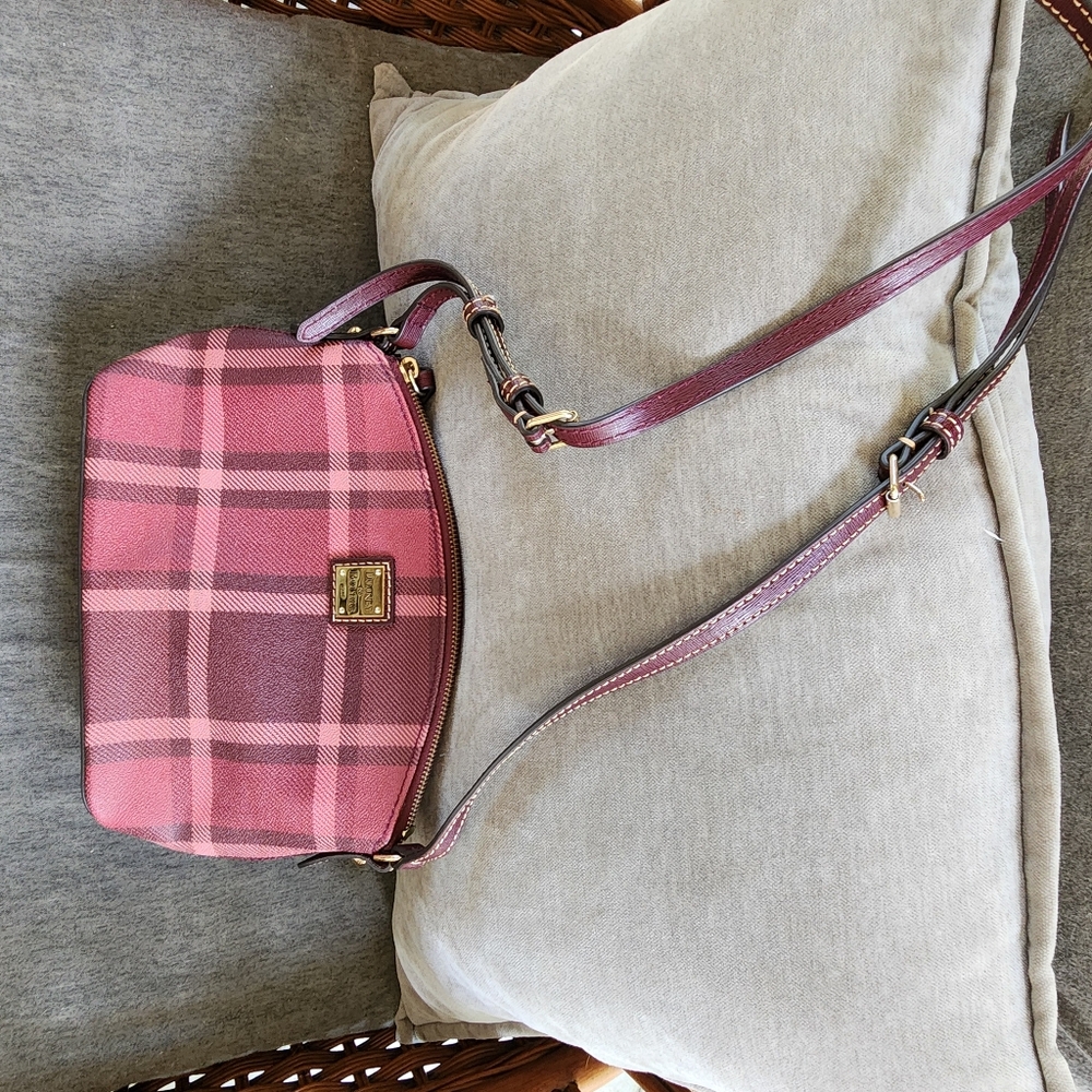 Dooney And Bourke Crossbody